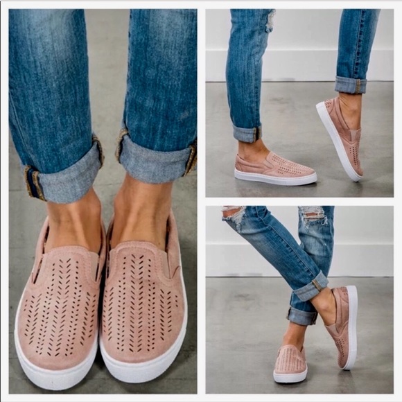 🍂Pink Laser Cut Faux Suede Slip on Shoes🍂 - Picture 3 of 7